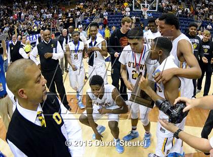 Thumbnail 1 in Mater Dei vs. Bishop O'Dowd (CIF State Open Division Final) photogallery.