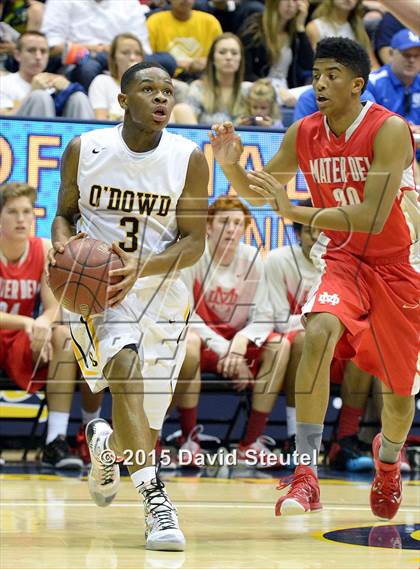 Thumbnail 2 in Mater Dei vs. Bishop O'Dowd (CIF State Open Division Final) photogallery.