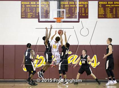 Thumbnail 2 in Westfield @ Broad Run photogallery.