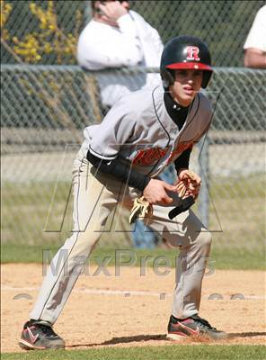 Thumbnail 2 in Ravenwood vs. Rossview photogallery.