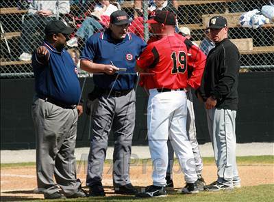 Thumbnail 1 in Ravenwood vs. Rossview photogallery.