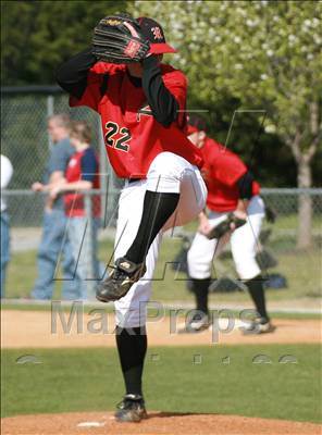 Thumbnail 2 in Ravenwood vs. Rossview photogallery.
