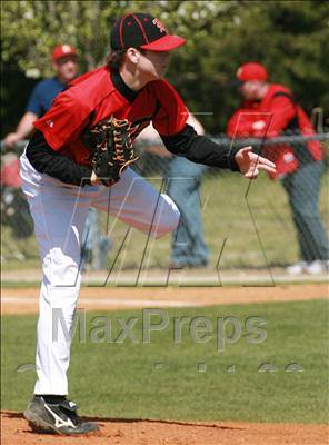 Thumbnail 2 in Ravenwood vs. Rossview photogallery.