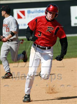 Thumbnail 1 in Ravenwood vs. Rossview photogallery.