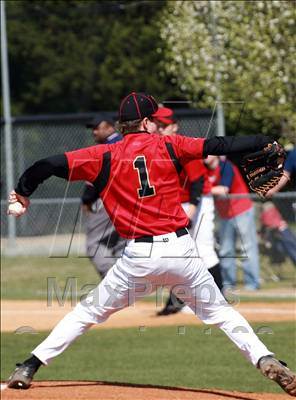 Thumbnail 2 in Ravenwood vs. Rossview photogallery.