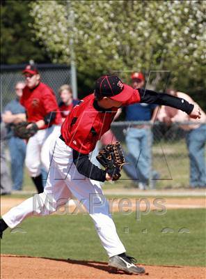 Thumbnail 1 in Ravenwood vs. Rossview photogallery.