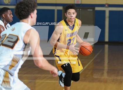 Thumbnail 3 in Roman Catholic vs Roger Bacon (Rotary Roundball Classic) photogallery.