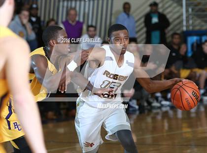Thumbnail 2 in Roman Catholic vs Roger Bacon (Rotary Roundball Classic) photogallery.