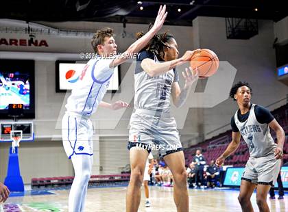 Thumbnail 2 in Mojave vs Parish Episcopal (Tarkanian Classic) photogallery.