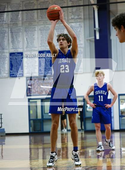 Thumbnail 3 in Celina vs. Joshua (Krum Invitational) photogallery.