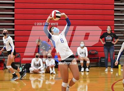 Thumbnail 2 in Osceola vs. Keswick Christian photogallery.