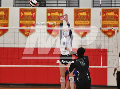 Thumbnail 3 in Osceola vs. Keswick Christian photogallery.