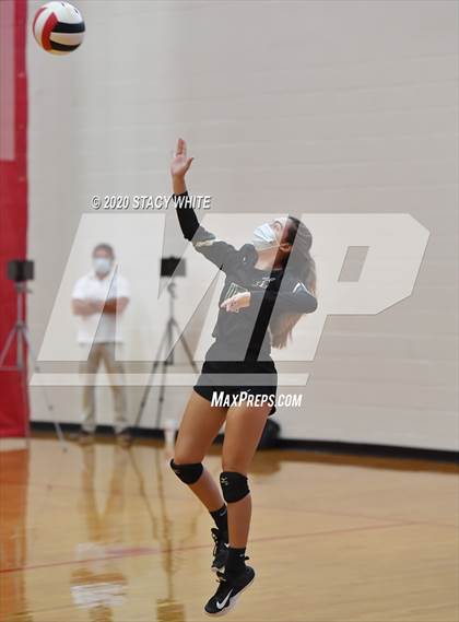 Thumbnail 3 in Osceola vs. Keswick Christian photogallery.