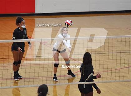 Thumbnail 3 in Osceola vs. Keswick Christian photogallery.