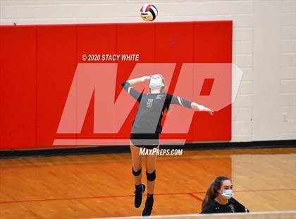 Thumbnail 2 in Osceola vs. Keswick Christian photogallery.