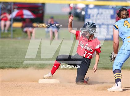 Thumbnail 2 in Montgomery vs. Old Forge (PIAA Class A First Round) photogallery.