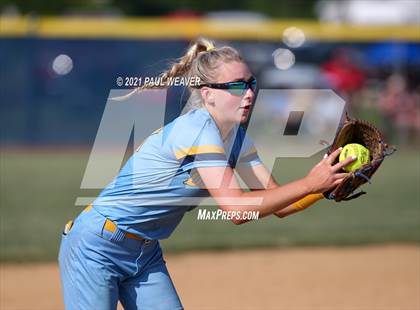 Thumbnail 2 in Montgomery vs. Old Forge (PIAA Class A First Round) photogallery.