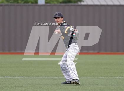 Thumbnail 1 in Sanger vs. Crandall (UIL 4A Region II Area Playoff) photogallery.