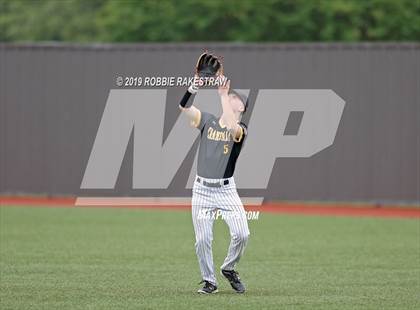 Thumbnail 2 in Sanger vs. Crandall (UIL 4A Region II Area Playoff) photogallery.