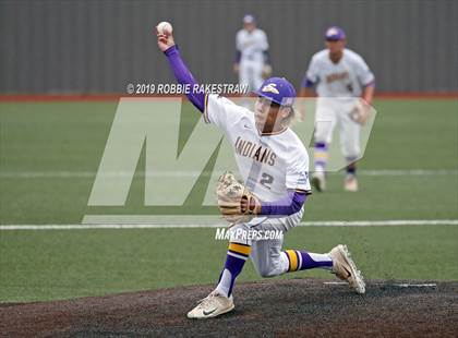 Thumbnail 1 in Sanger vs. Crandall (UIL 4A Region II Area Playoff) photogallery.
