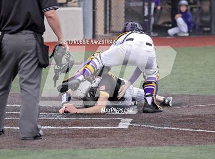 Thumbnail 2 in Sanger vs. Crandall (UIL 4A Region II Area Playoff) photogallery.