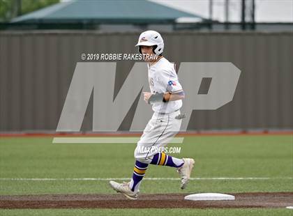 Thumbnail 3 in Sanger vs. Crandall (UIL 4A Region II Area Playoff) photogallery.