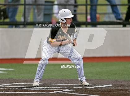 Thumbnail 2 in Sanger vs. Crandall (UIL 4A Region II Area Playoff) photogallery.