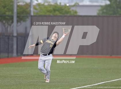 Thumbnail 2 in Sanger vs. Crandall (UIL 4A Region II Area Playoff) photogallery.