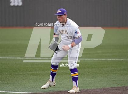 Thumbnail 2 in Sanger vs. Crandall (UIL 4A Region II Area Playoff) photogallery.