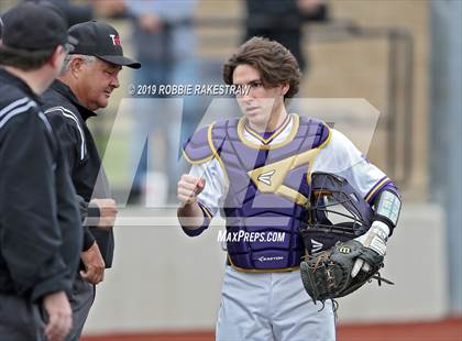 Thumbnail 1 in Sanger vs. Crandall (UIL 4A Region II Area Playoff) photogallery.