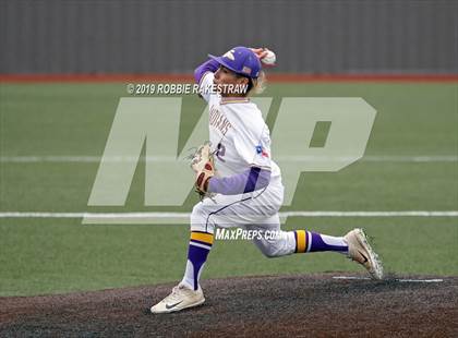 Thumbnail 2 in Sanger vs. Crandall (UIL 4A Region II Area Playoff) photogallery.