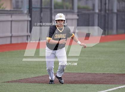 Thumbnail 1 in Sanger vs. Crandall (UIL 4A Region II Area Playoff) photogallery.
