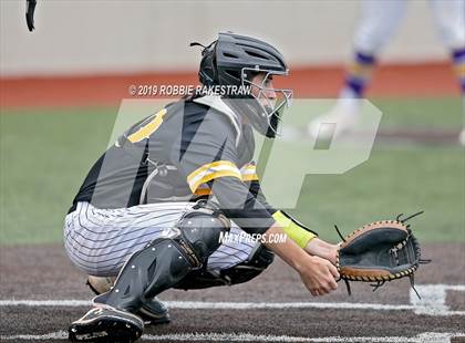 Thumbnail 3 in Sanger vs. Crandall (UIL 4A Region II Area Playoff) photogallery.
