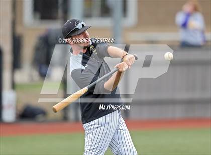 Thumbnail 1 in Sanger vs. Crandall (UIL 4A Region II Area Playoff) photogallery.