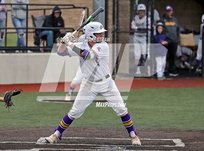 Thumbnail 3 in Sanger vs. Crandall (UIL 4A Region II Area Playoff) photogallery.