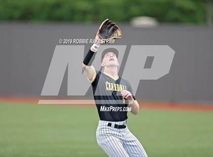 Thumbnail 2 in Sanger vs. Crandall (UIL 4A Region II Area Playoff) photogallery.
