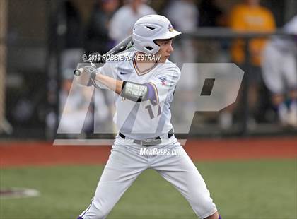Thumbnail 2 in Sanger vs. Crandall (UIL 4A Region II Area Playoff) photogallery.
