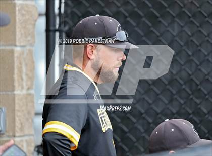 Thumbnail 2 in Sanger vs. Crandall (UIL 4A Region II Area Playoff) photogallery.