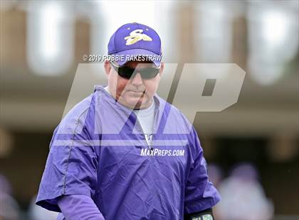 Thumbnail 3 in Sanger vs. Crandall (UIL 4A Region II Area Playoff) photogallery.