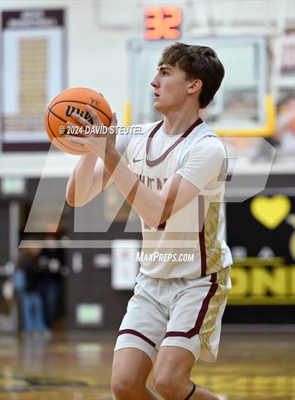 Thumbnail 3 in Kennedy vs. Whitney (Mel Good Holiday Classic) photogallery.