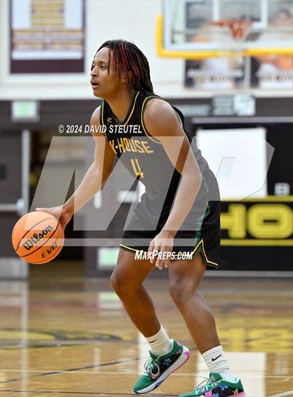 Thumbnail 1 in Kennedy vs. Whitney (Mel Good Holiday Classic) photogallery.