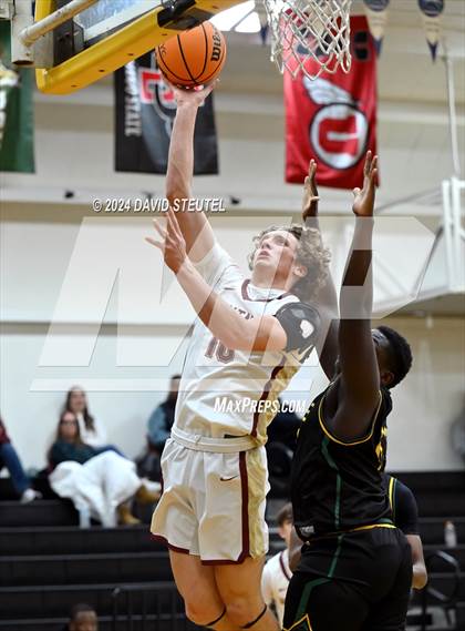 Thumbnail 3 in Kennedy vs. Whitney (Mel Good Holiday Classic) photogallery.