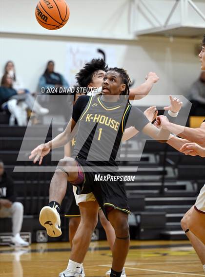 Thumbnail 3 in Kennedy vs. Whitney (Mel Good Holiday Classic) photogallery.