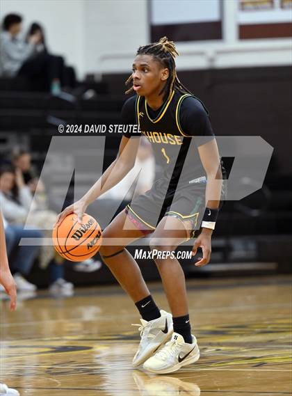 Thumbnail 1 in Kennedy vs. Whitney (Mel Good Holiday Classic) photogallery.
