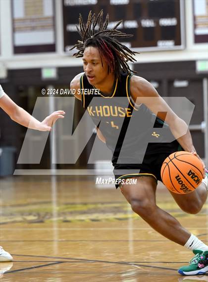Thumbnail 2 in Kennedy vs. Whitney (Mel Good Holiday Classic) photogallery.