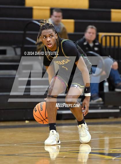 Thumbnail 3 in Kennedy vs. Whitney (Mel Good Holiday Classic) photogallery.