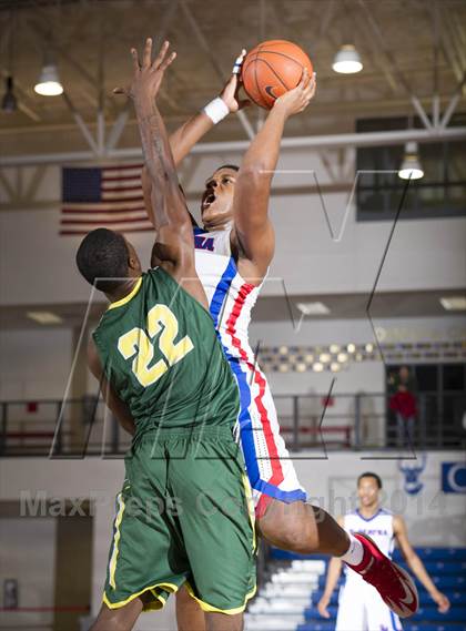 Thumbnail 3 in Archbishop Carroll @ DeMatha photogallery.