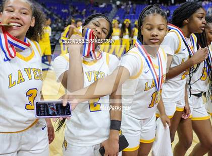 Thumbnail 1 in La Vega vs. Sunnyvale (UIL 4A Basketball State Final Medal Ceremony) photogallery.