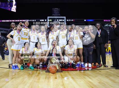 Thumbnail 2 in La Vega vs. Sunnyvale (UIL 4A Basketball State Final Medal Ceremony) photogallery.
