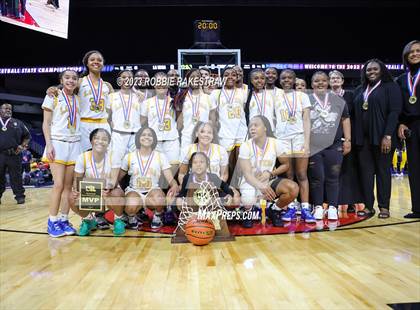 Thumbnail 1 in La Vega vs. Sunnyvale (UIL 4A Basketball State Final Medal Ceremony) photogallery.